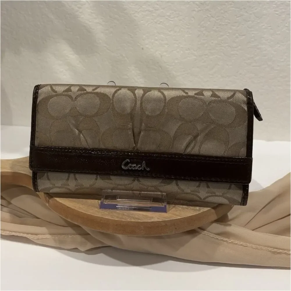 Coach Brown Beige Signature Logo Folding Wallet Credit Card Holder for Women